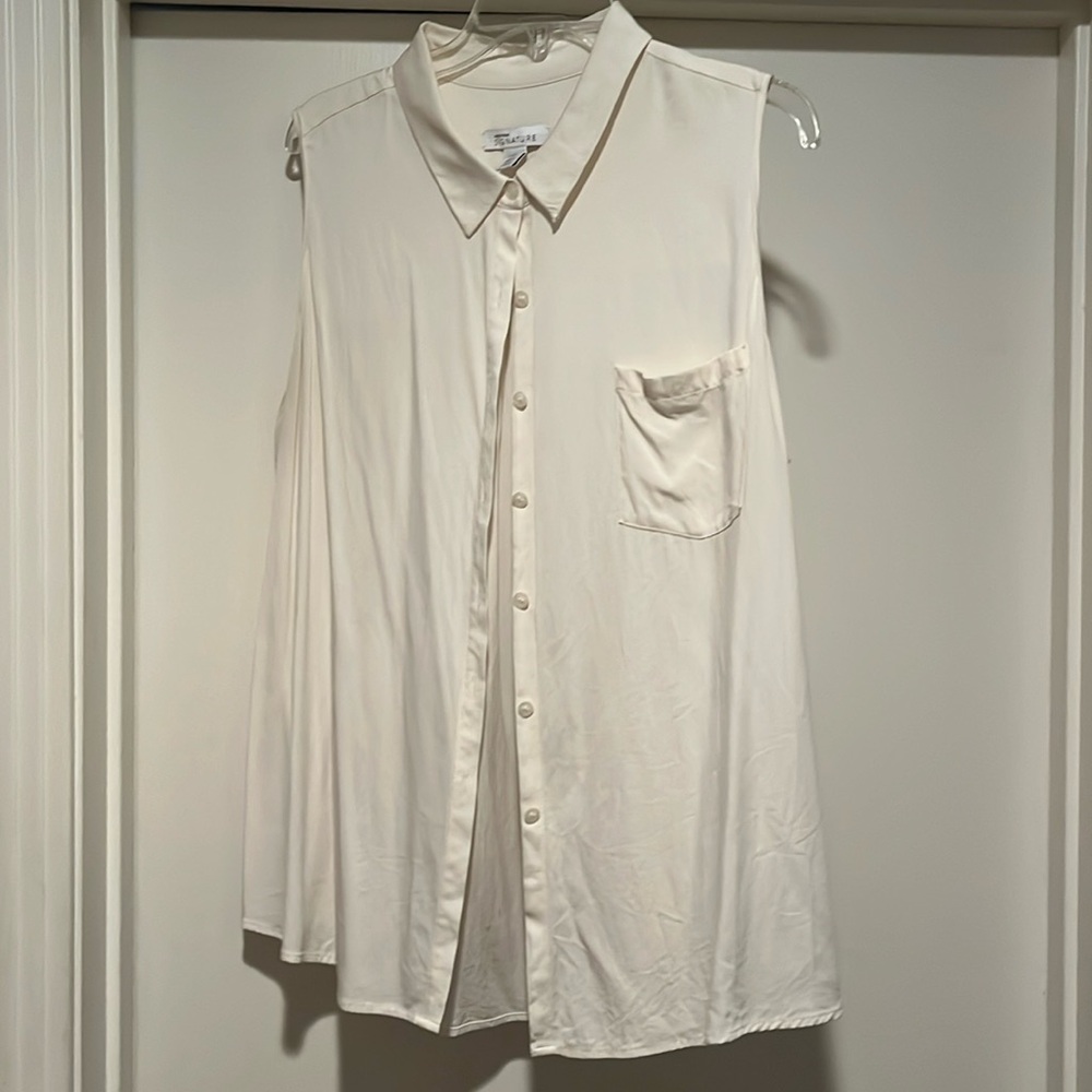 Nordstrom sleeveless silk blouse- silk spandex blend. XXL.  Ivory color.